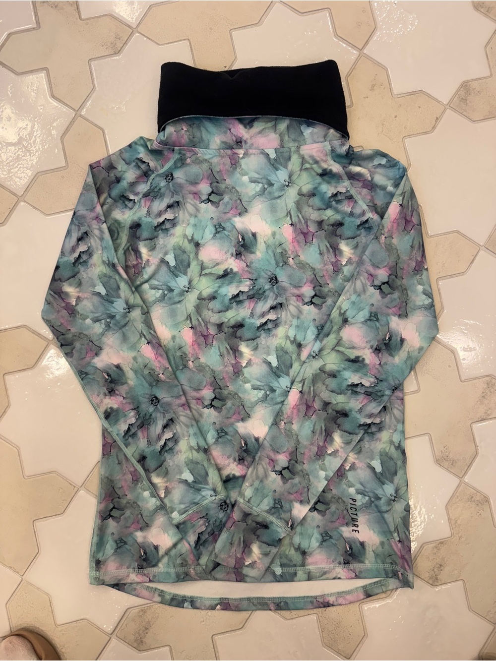 Picture Organic Women’s Pagaya Base Layer with Fleece Collar - Size Small